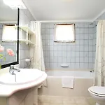 Charmante Ideal Fuer Paare Oder Familien By Interhome Holiday home *