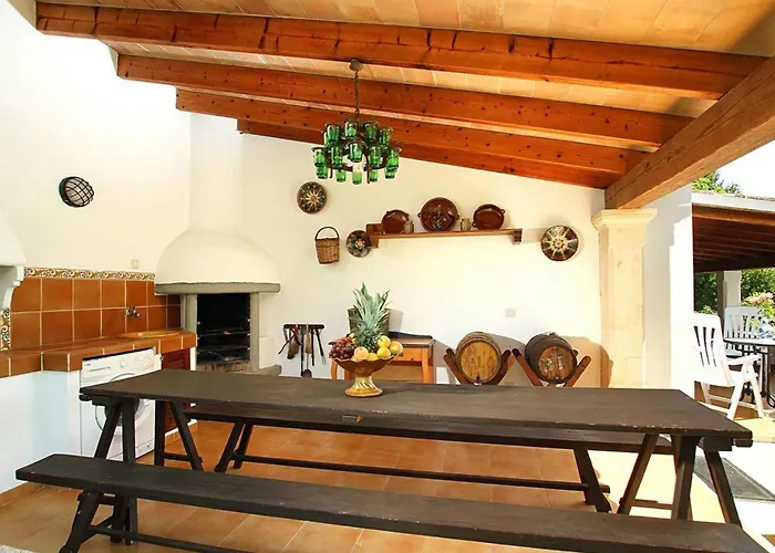 Charmante Ideal Fuer Paare Oder Familien By Interhome Pollença